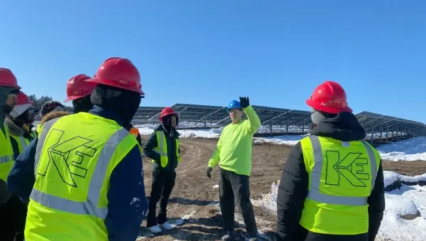 The solar industry finds an untapped workforce