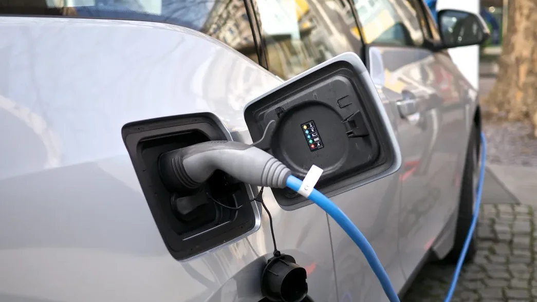 Feds give California $123 million for EV chargers