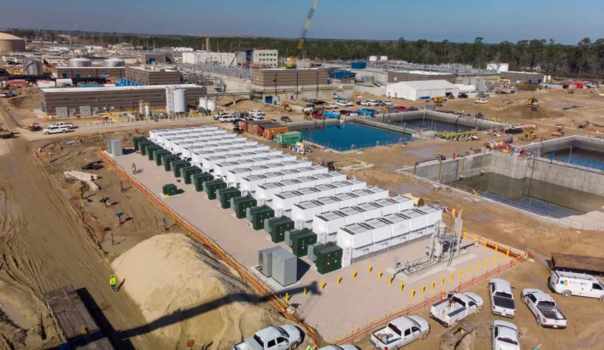 Texas finalizes $1.8B to build solar, battery, and gas-powered microgrids