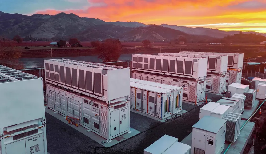This hydrogen microgrid is the first of its kind. Is it a good idea?