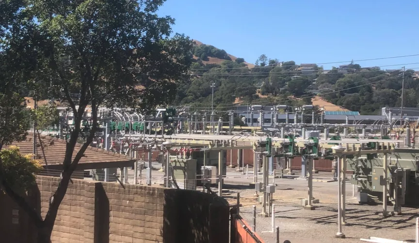 Can virtual power plants relieve hot spots on neighborhood power grids?