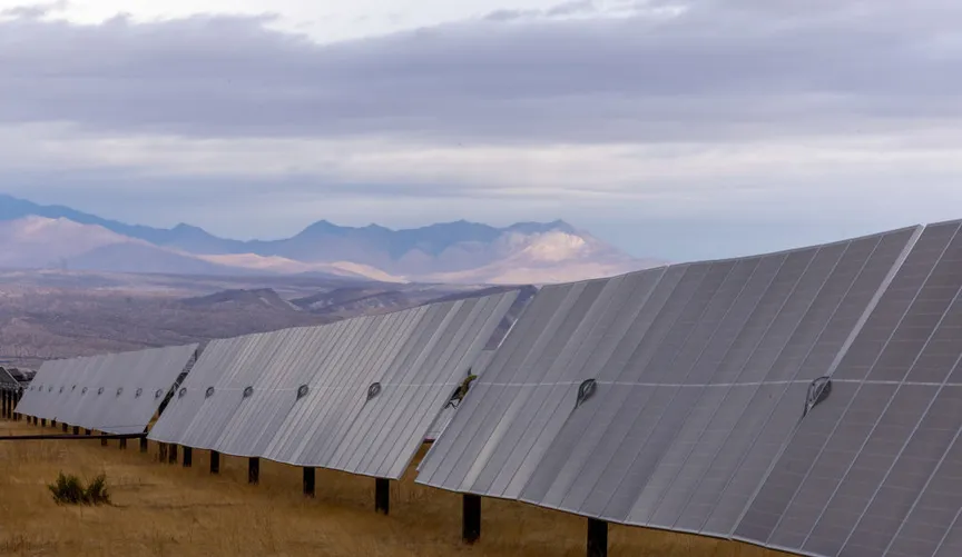 Solar is crushing gas power in California this year