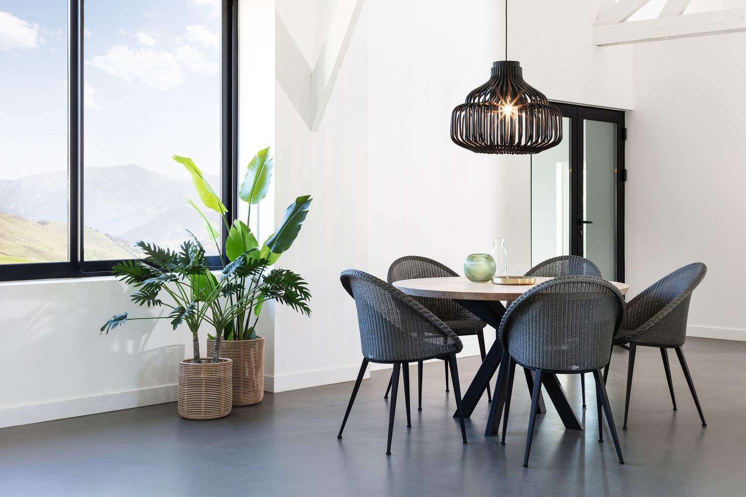 Albert Round Dining Table