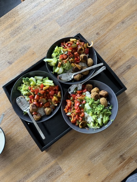 Gemeinsames Mittagessen im Office