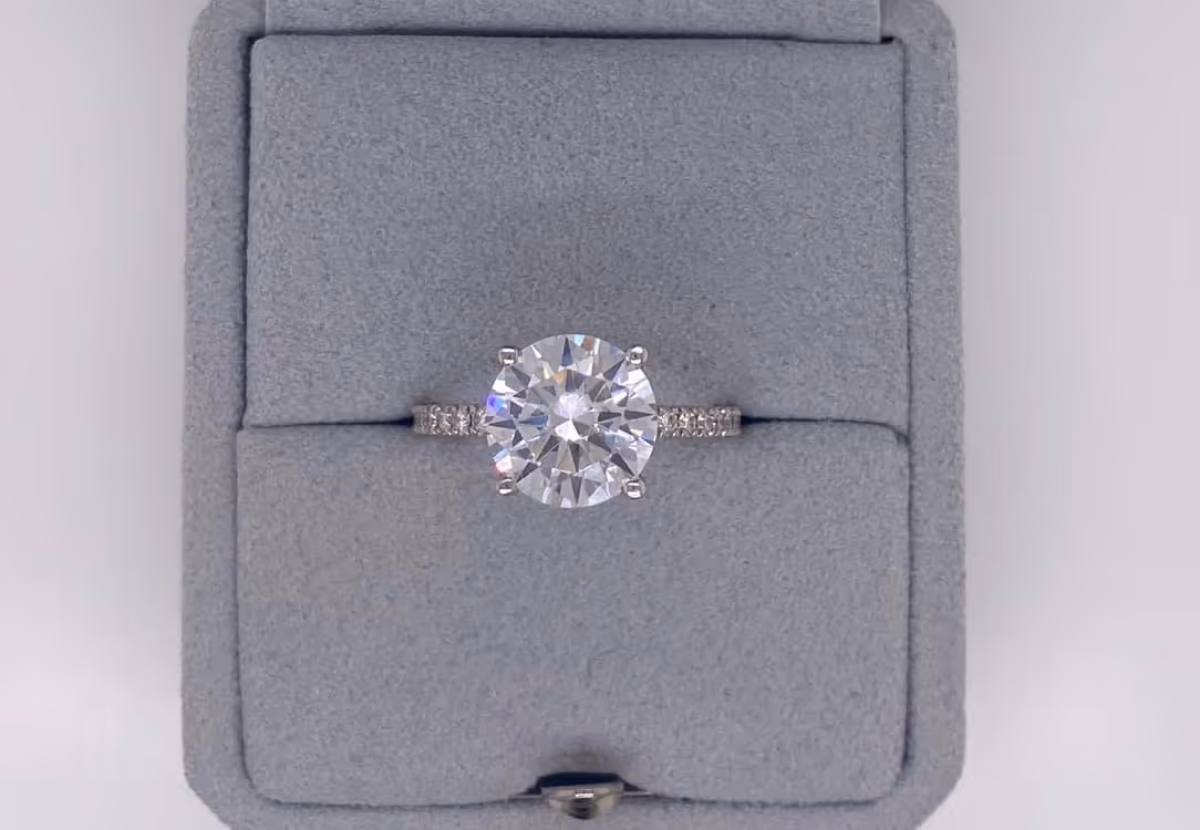 Round Cut Diamond with Eternity Band