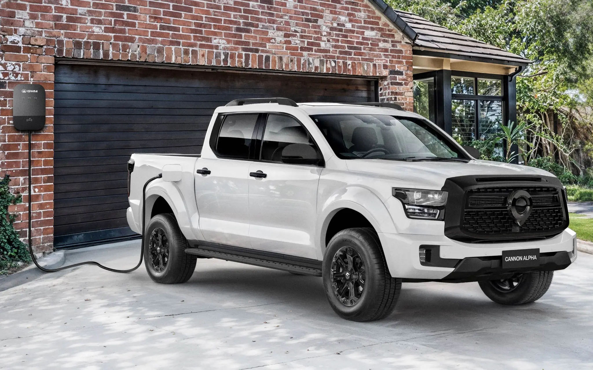 Prices Cut for GWM Cannon Alpha PHEV