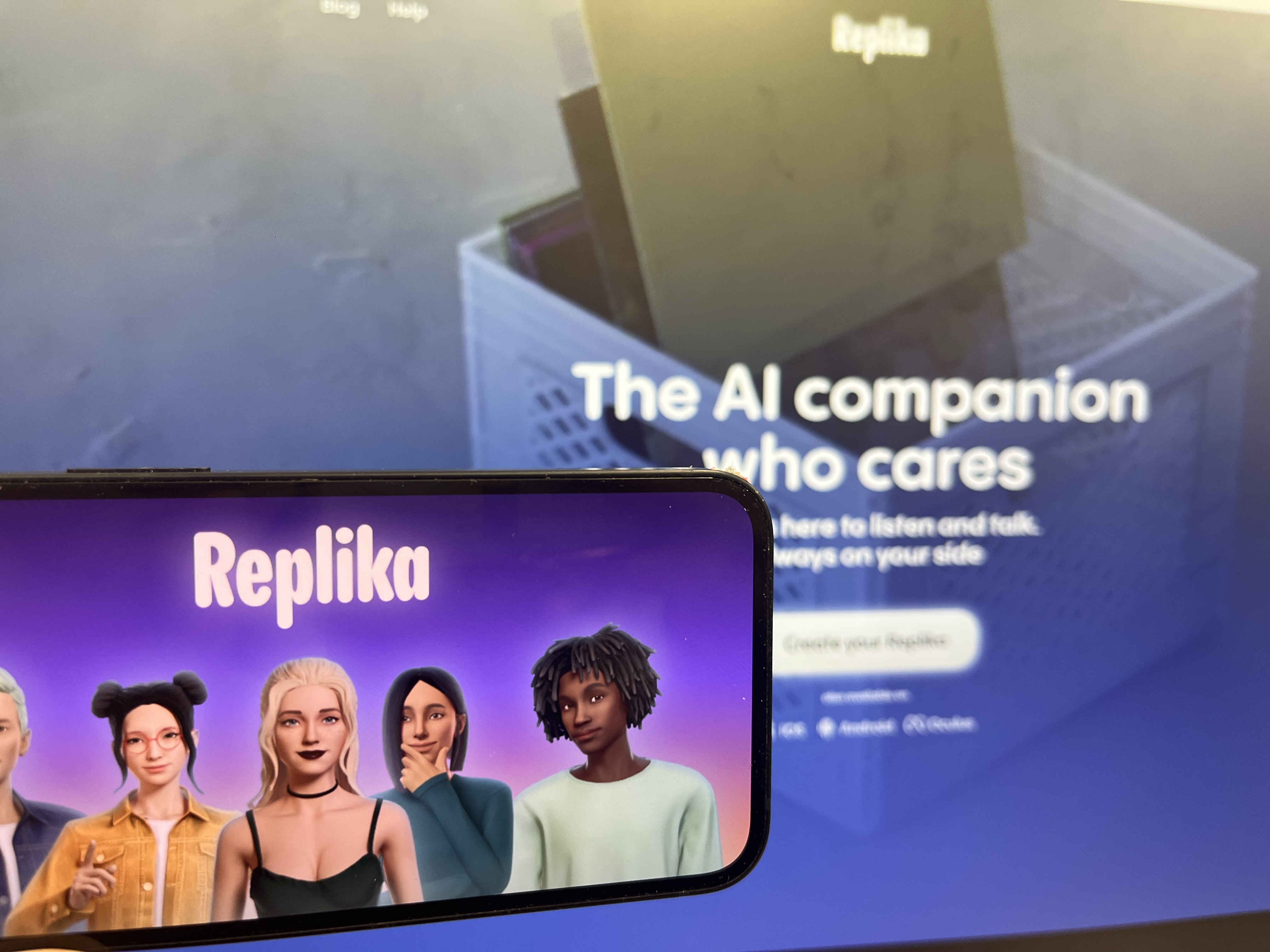 replika logo and site