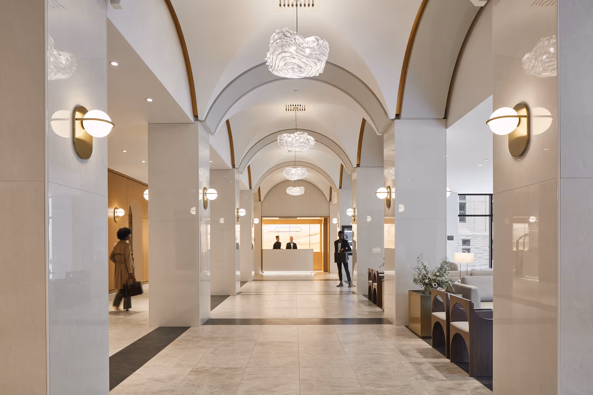 Marriott Château Champlain Hotel