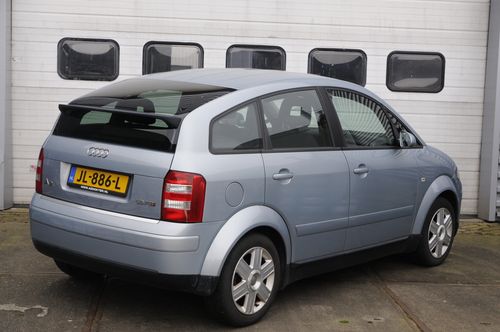 AUDI A2 1.6 FSI KRISTALBLAUW METALLIC
