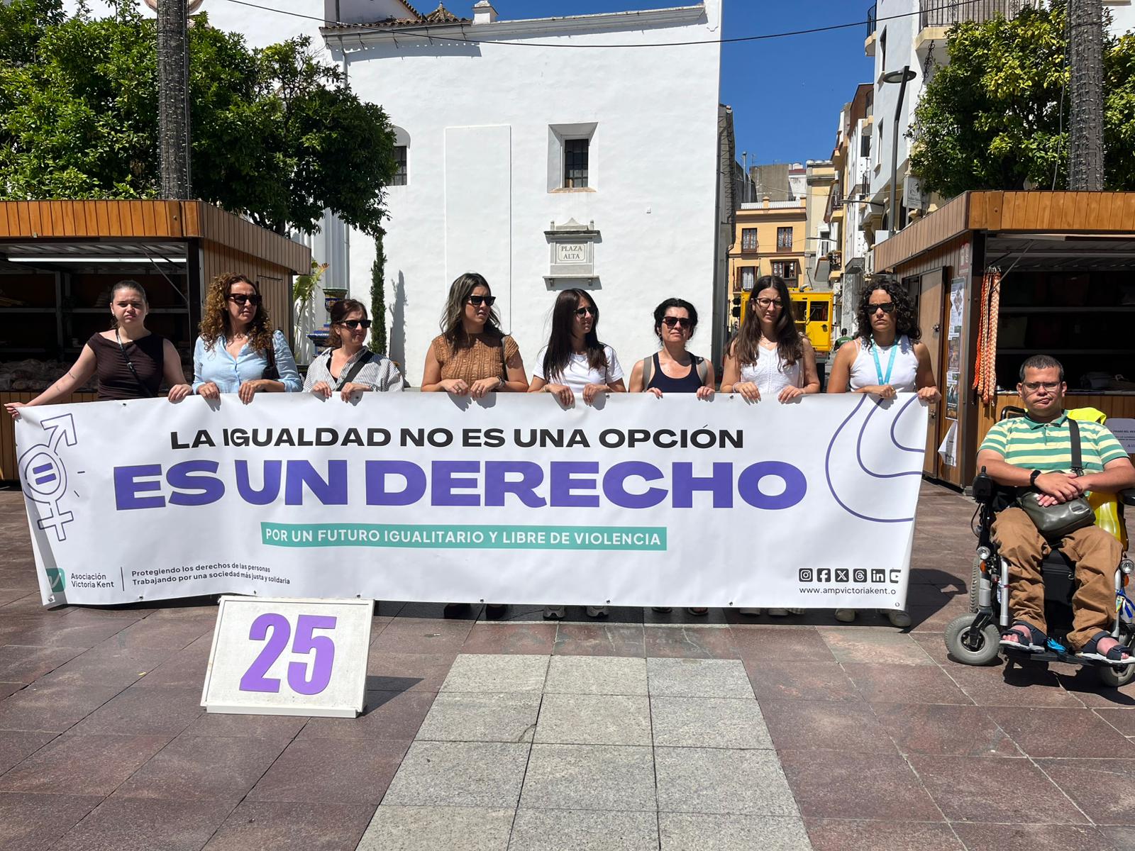Jueves de Silencio y Reflexión: Concentración Mensual de Mayo