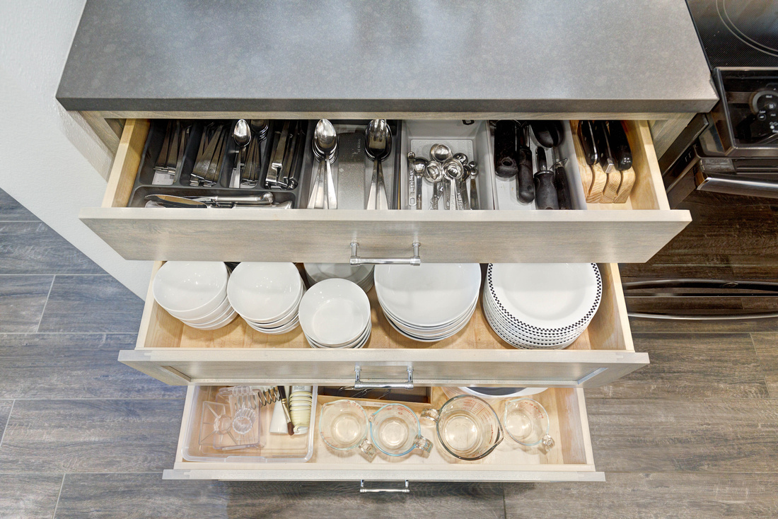 Organizing Your Kitchen With Custom Cabinetry | C \u0026 C Cabinets Tampa, image size:1100x734