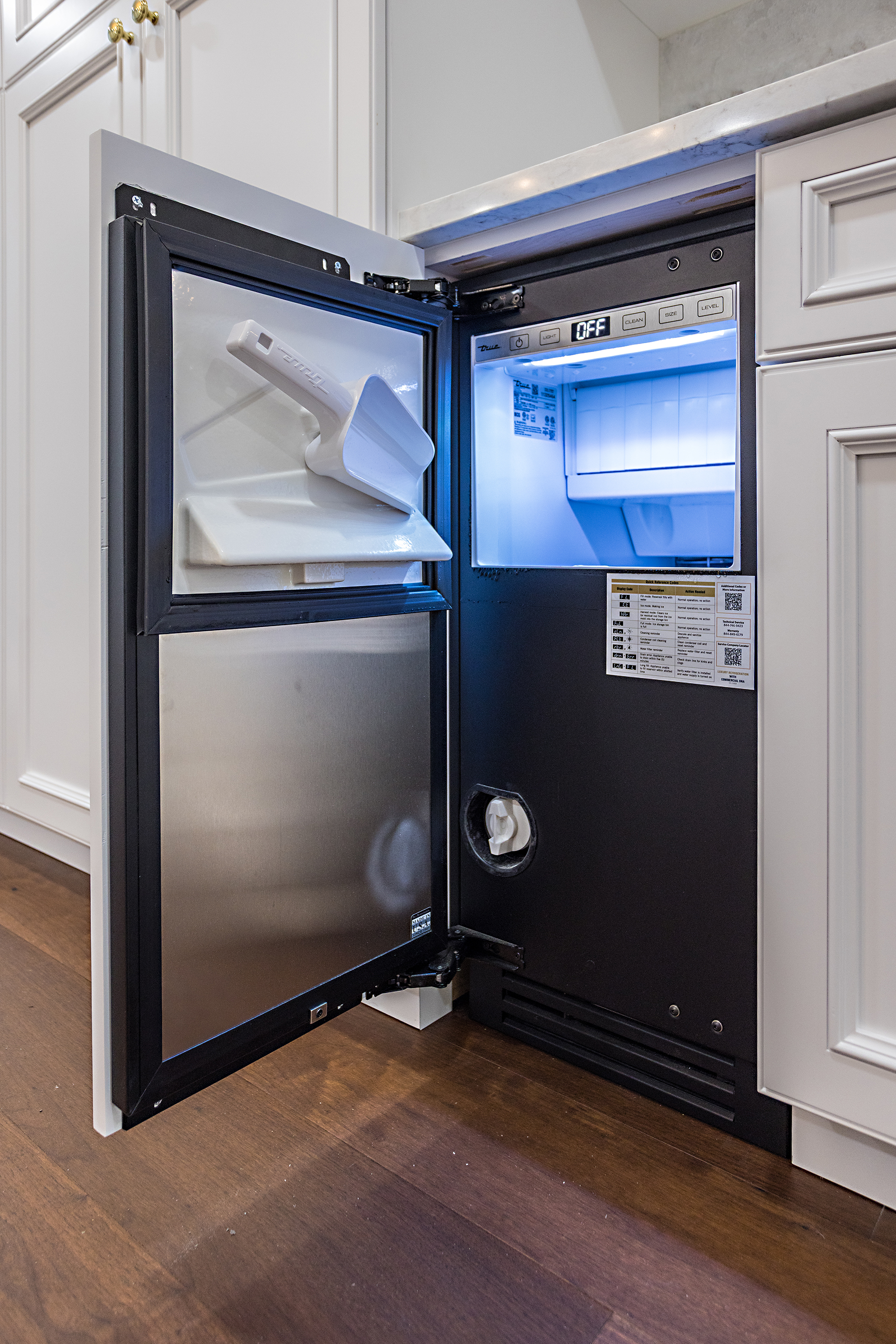 built-ins refrigerator with ice machine
