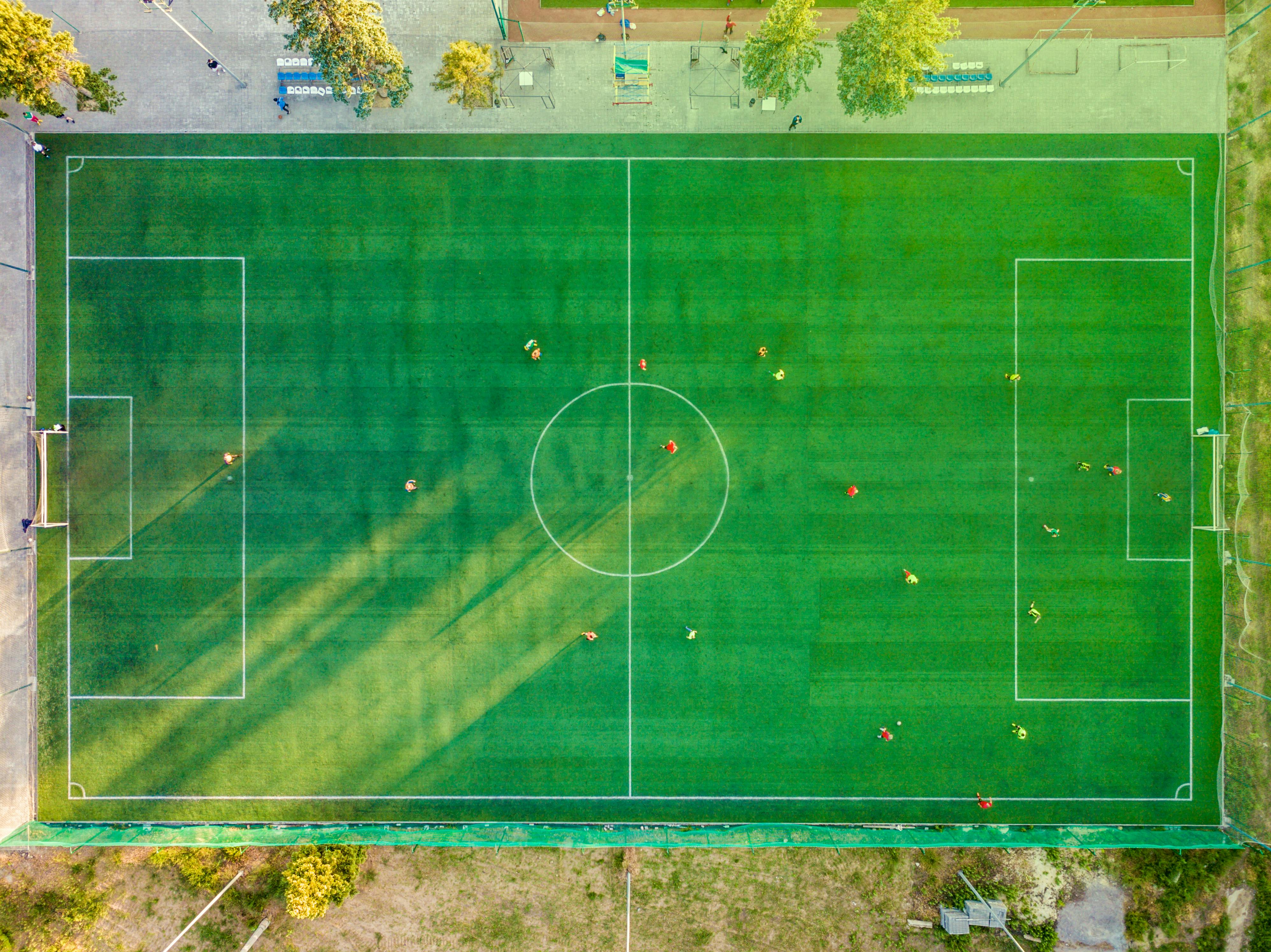 5 Escolas de Futebol para Treinar Usando o Gurupass
