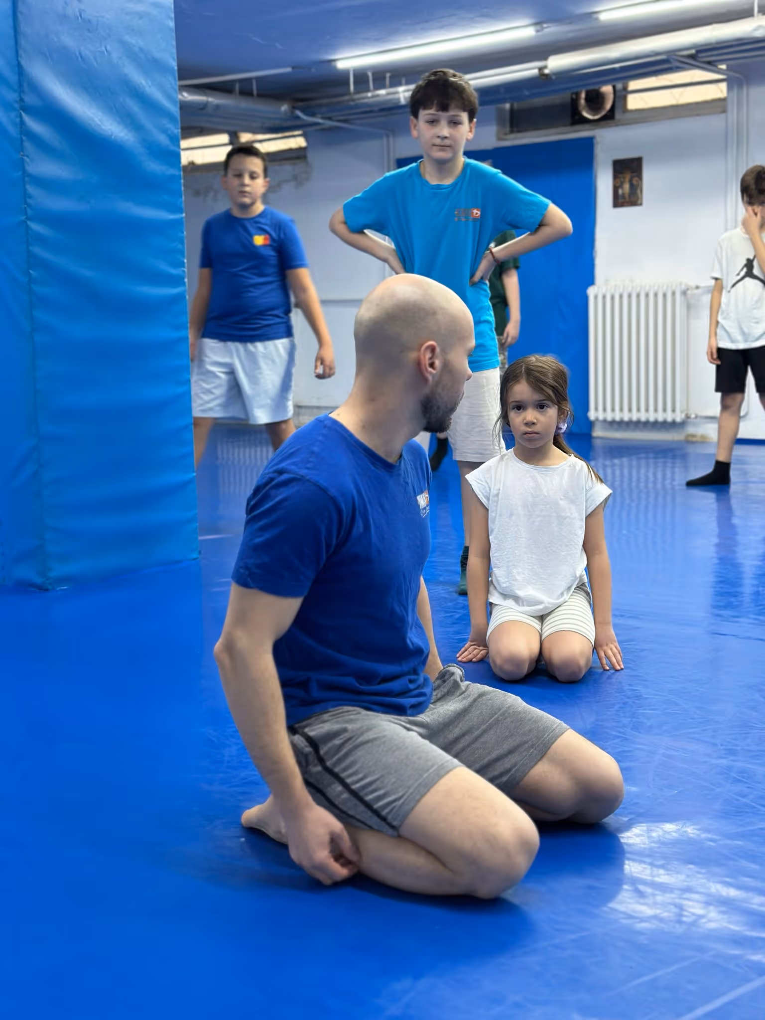 Junior grupa trening Krav Maga Myrmidons, trener Nenad Ćuković