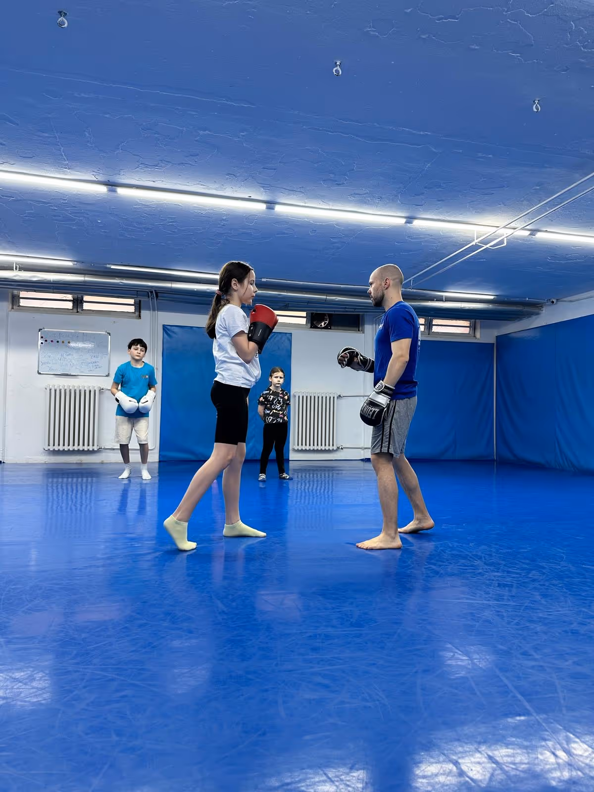 Junior grupa trening Krav Maga Myrmidons, trener Nenad Ćuković