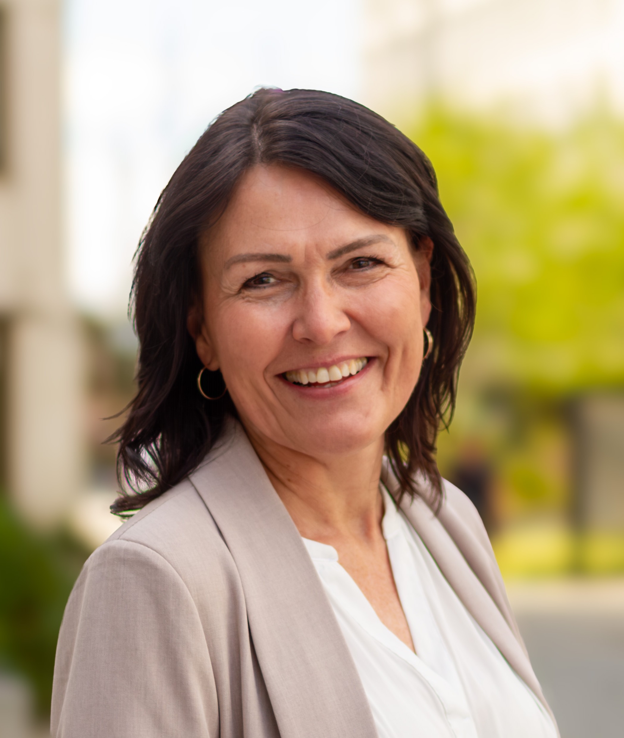 Jorunn J Folgerø-Holm