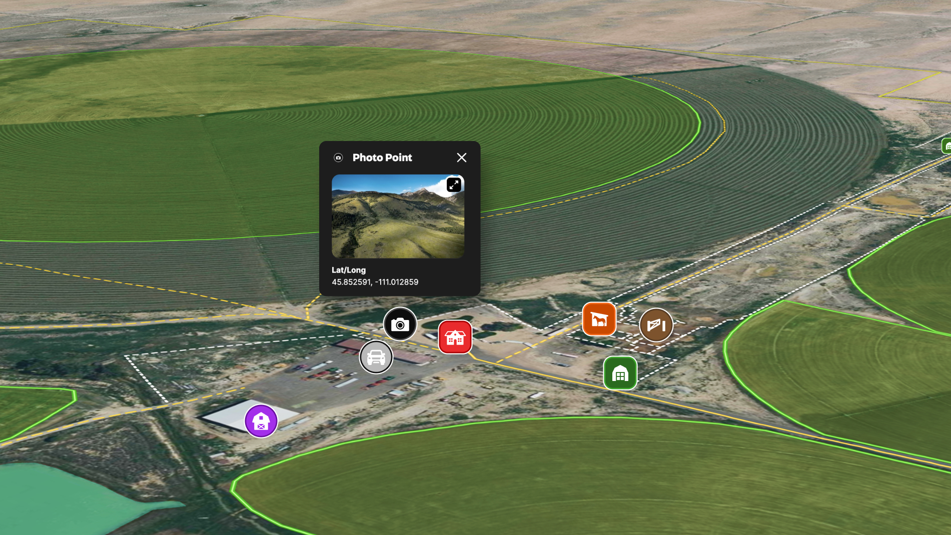 Close-up of the area with the main house, barn & fences. Have photo point open for the main house