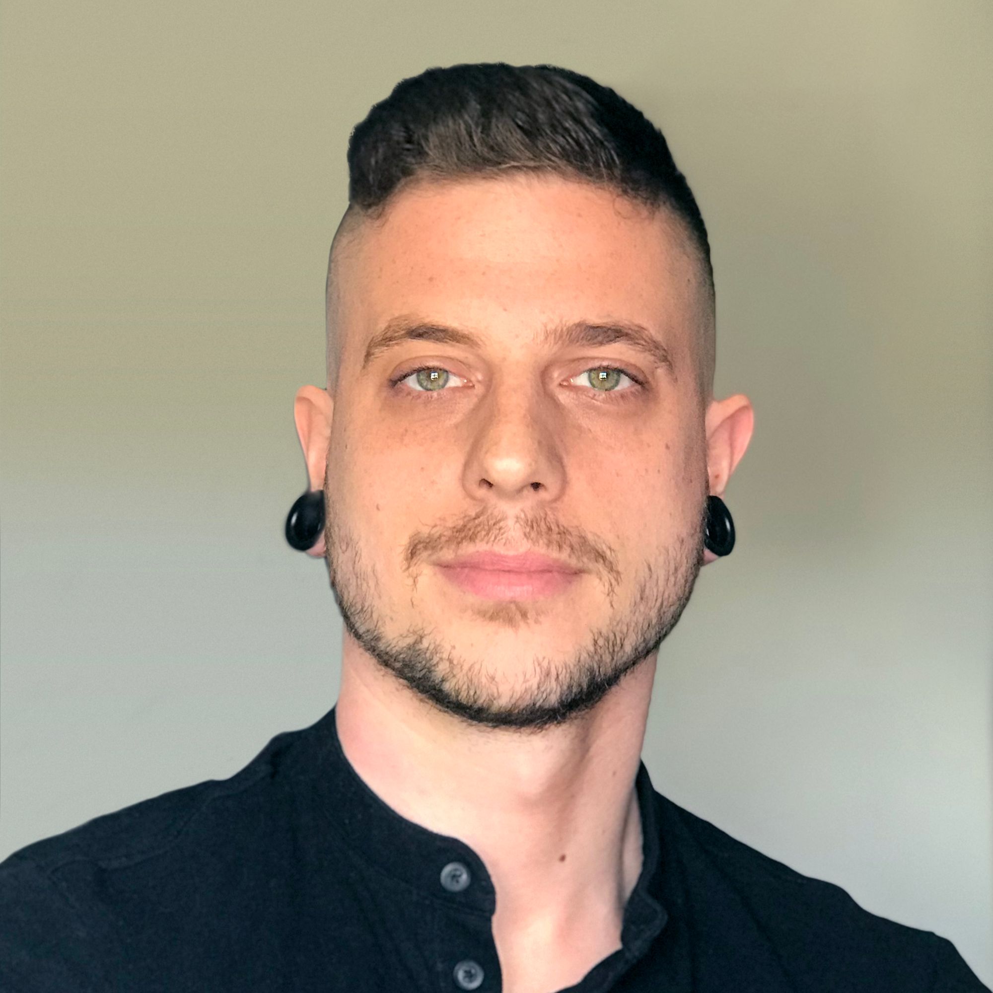 Dejan