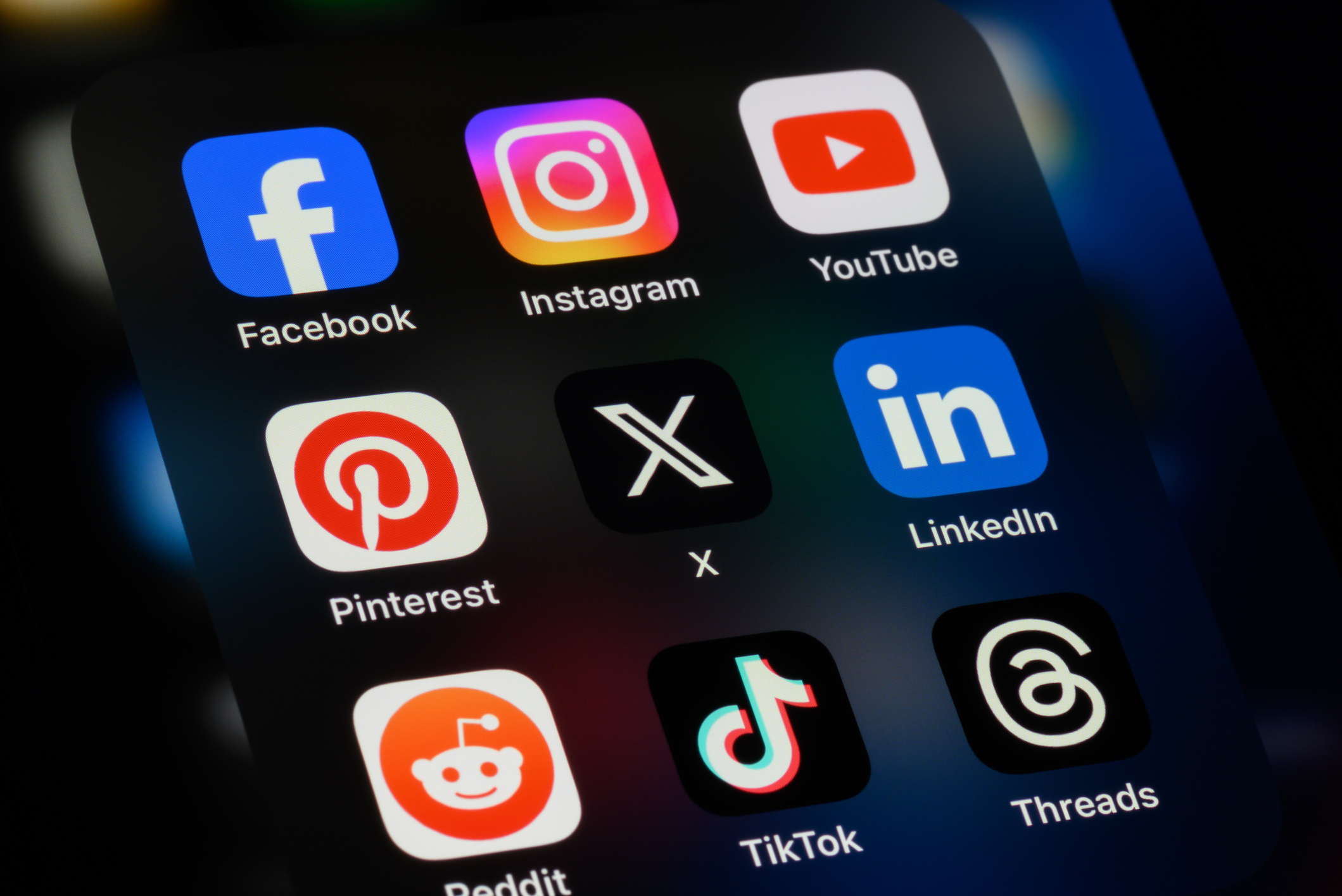 Réseaux sociaux pour entreprises: stratégies essentielles 2024