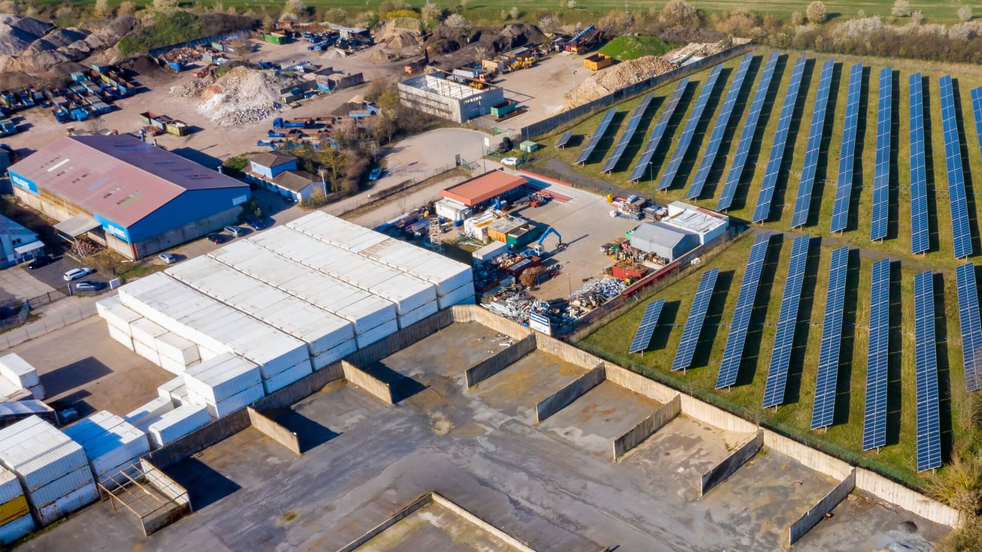 Combien de panneaux photovoltaïques faut-il pour atteindre 10 000 kW