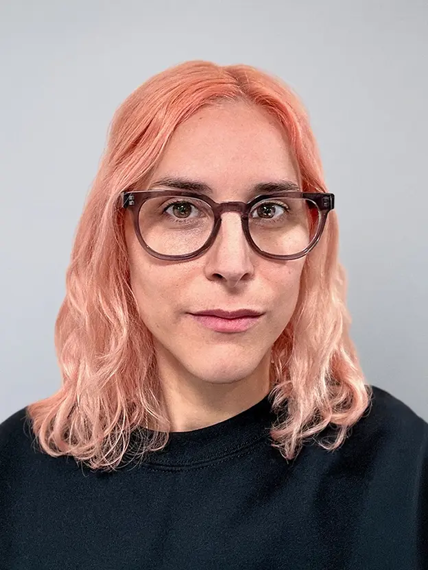 Headshot of Kim Abbott