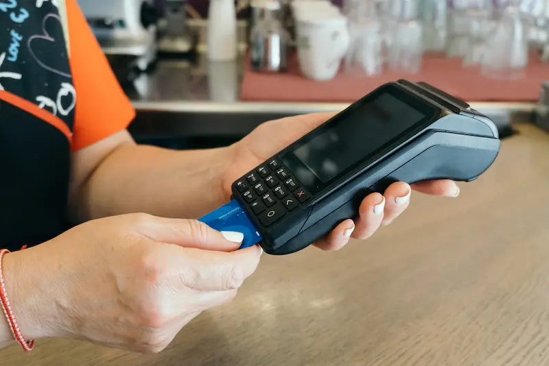 Por qué una batería de larga duración en tu TPV es clave para tu restaurante