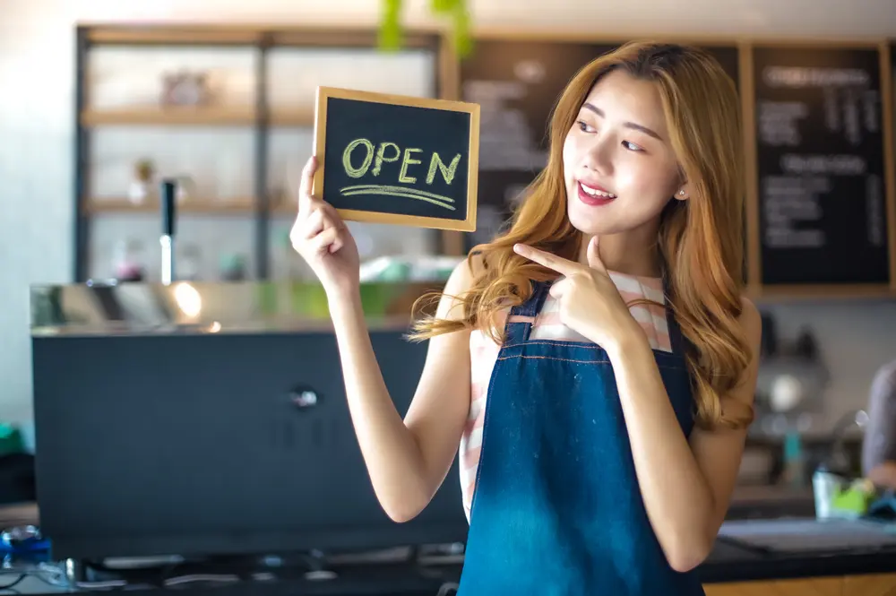 Ideas de carteles comerciales para destacar tu negocio a simple vista