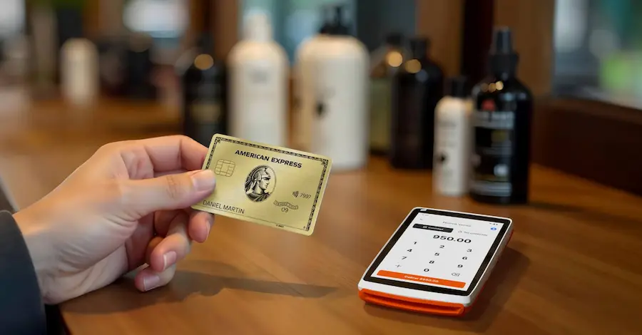 Terminal de cobro para celular: dónde comprar una y qué beneficios ofrece a tu negocio