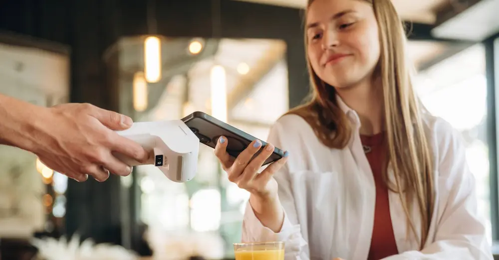 Terminal bancaria para tu negocio: cómo elegirla, cómo obtenerla y qué opciones te convienen