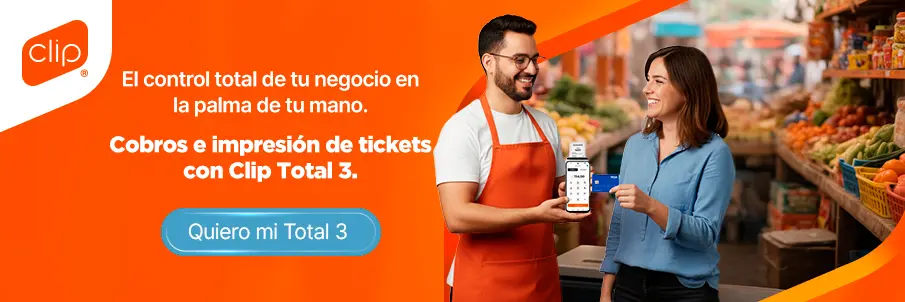Joven cobrando en su tienda con Clip Total 3