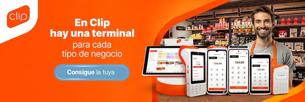 Cajero sonriendo mostrando terminales de Clip
