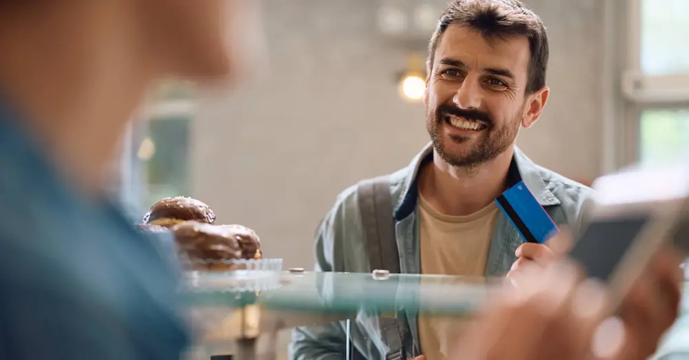 La mejor opción para cobrar en un micro negocio: qué evaluar antes de decidir