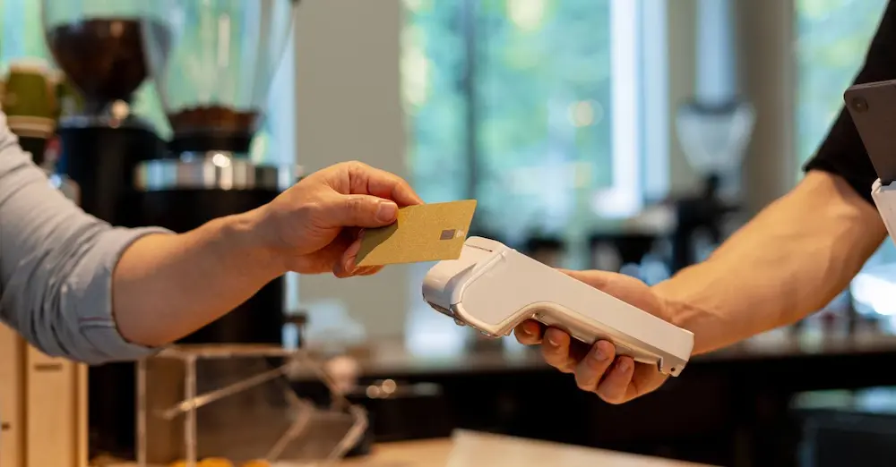 Formas de pago para negocios pequeños: cómo elegir las que te ayudan a vender más