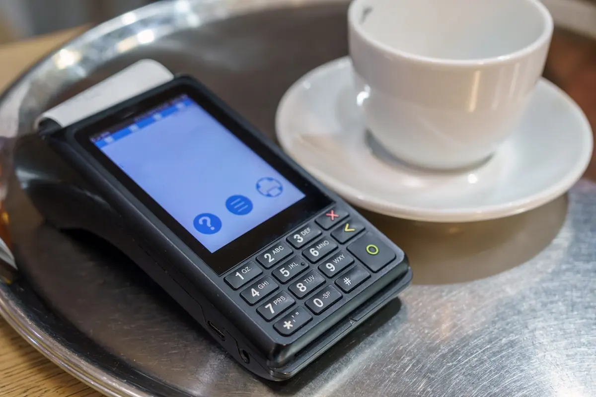 Del simple cobro a la inteligencia: así funciona una terminal avanzada para retail