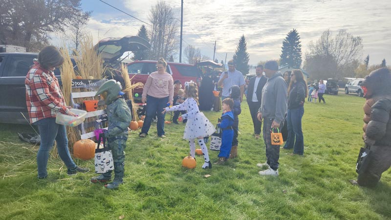 Trick-or-treaters hard at work.Photo credit: Rachel Reynaga