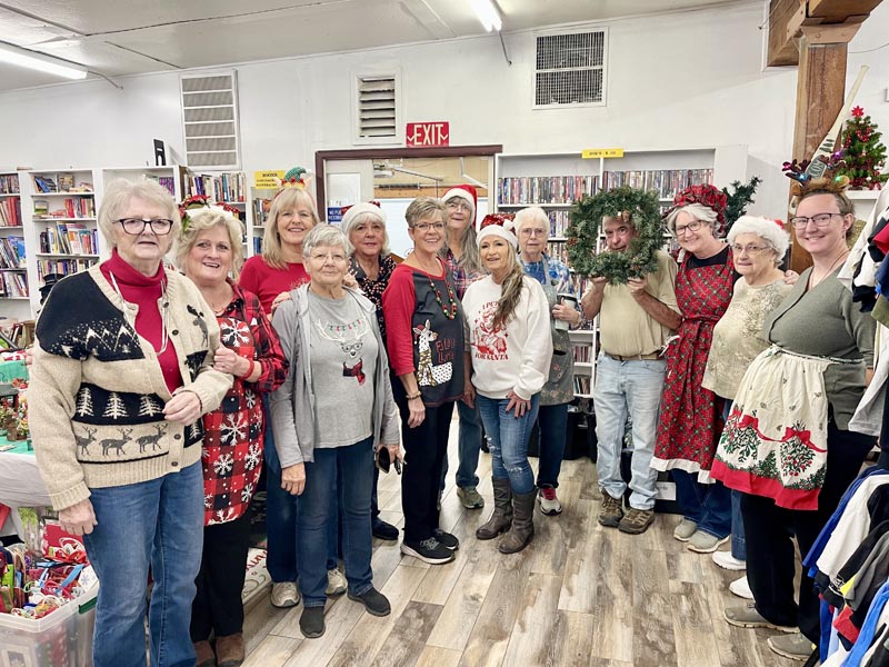 Volunteers at the Council Thrifty Shoppe. Photo credit: Council Thrifty Shoppe.