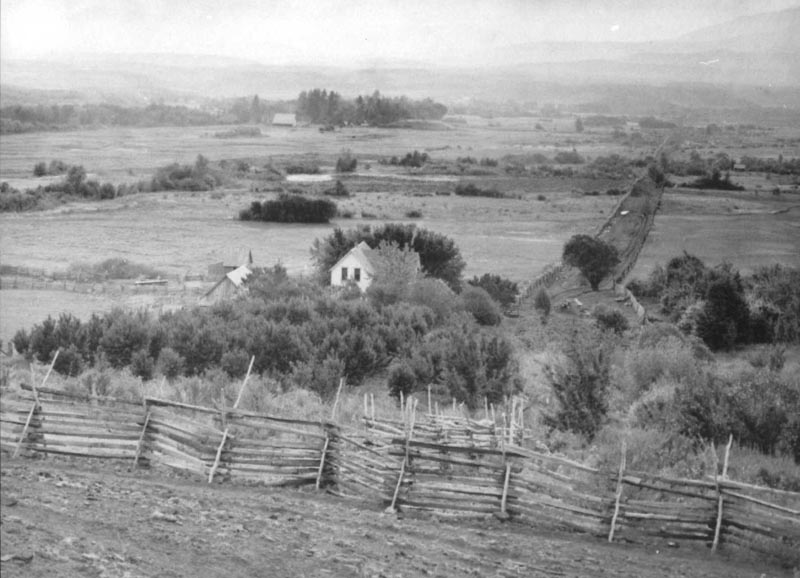 Looking west down Cottonwood Lane. The white house at the end of the lane was built by George Gould sometime after he settled there in 1890.