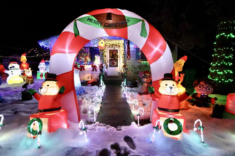 The Candy Cane archway at the Bartmus’s house.