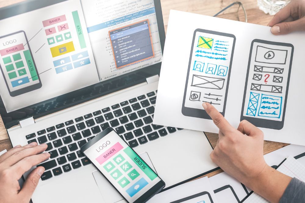 Visual representation of user experience elements affecting SEO including page speed, mobile design, and navigation