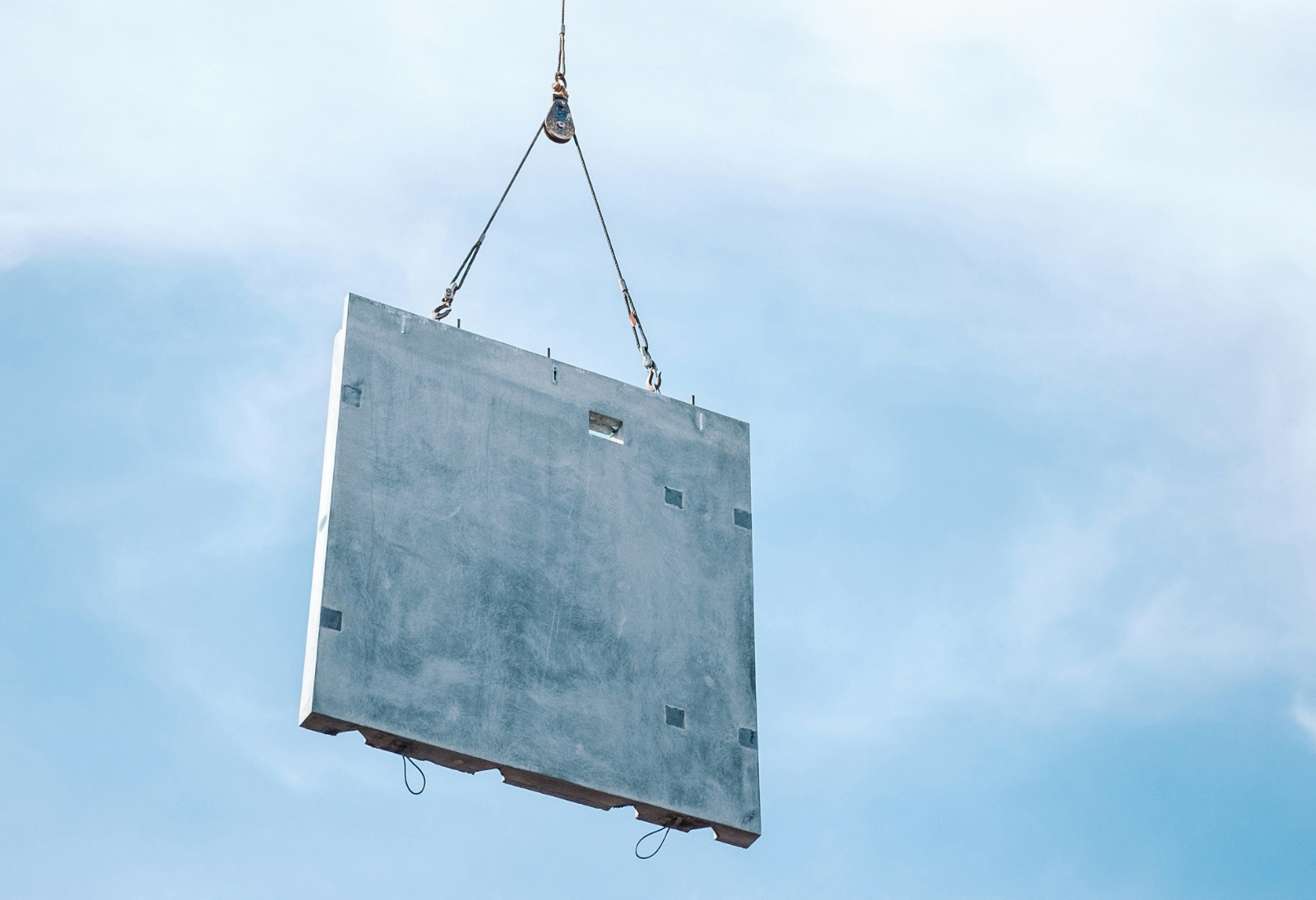 Sustainable electrical design for modular construction featuring renewable energy integration