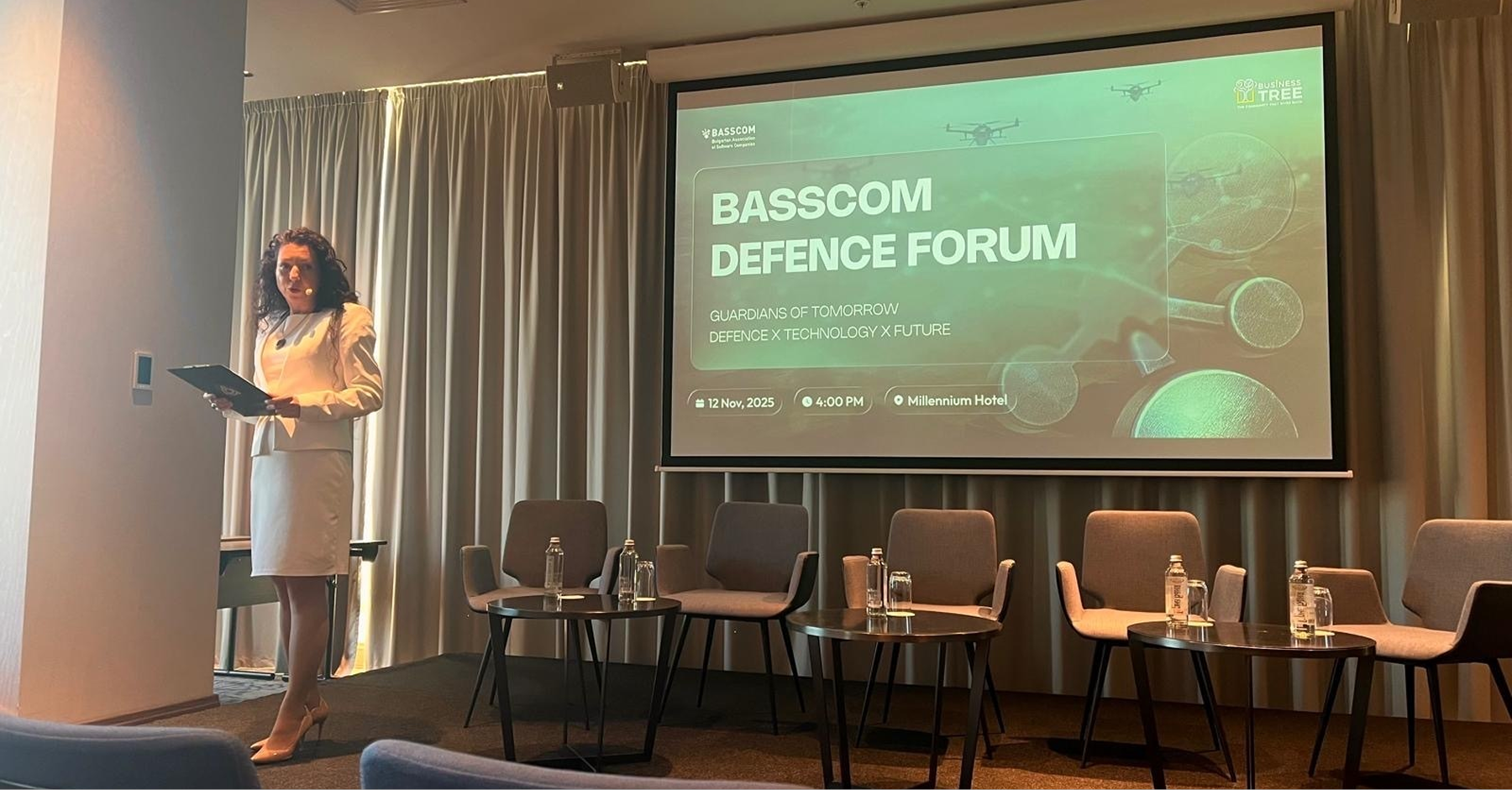 Marina Shideroff at asscom Defence Forum