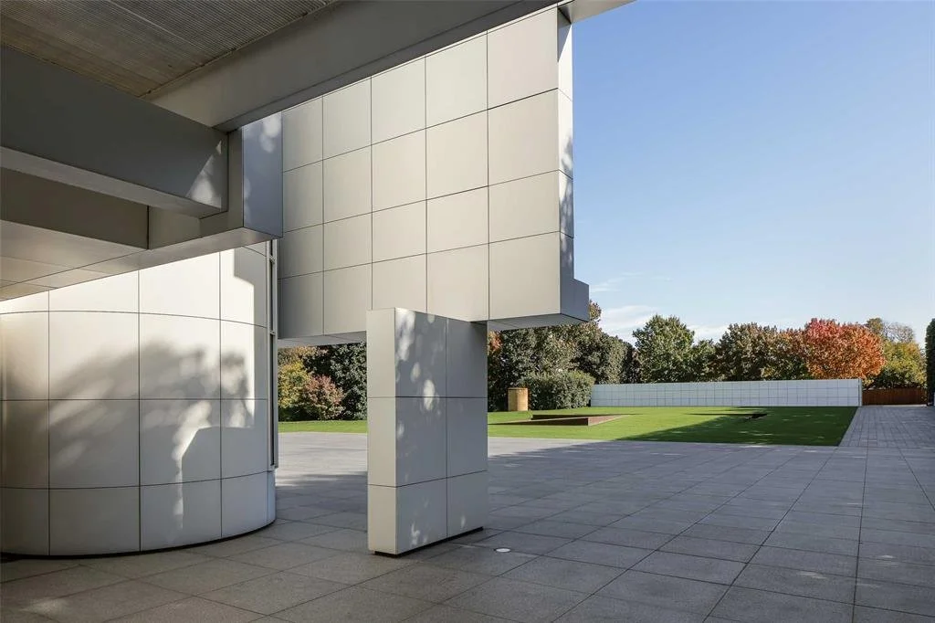 Rachofsky House Dallas architectural threshold and patio