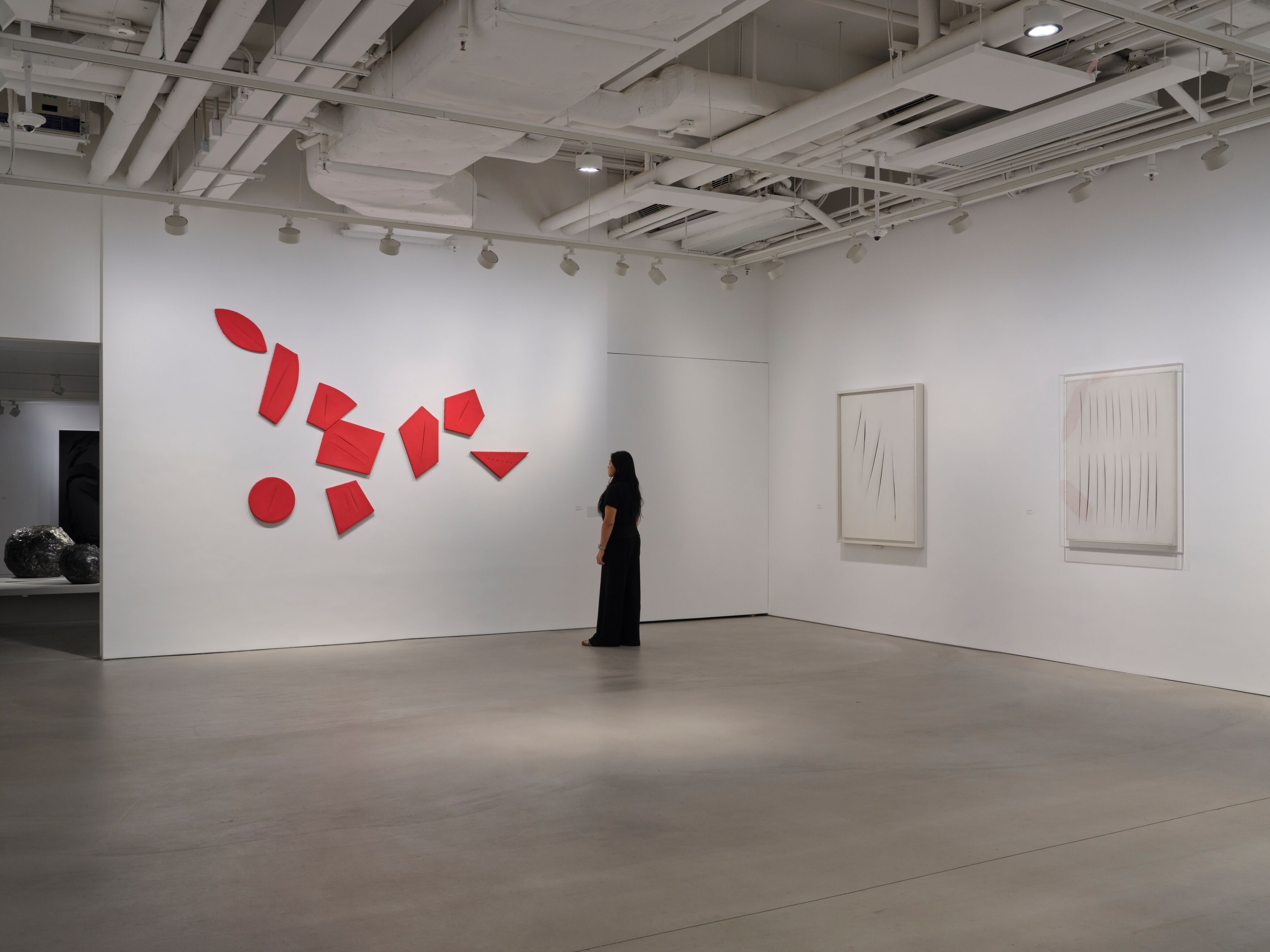 Lucio Fontana Quanta and Tagli installation view