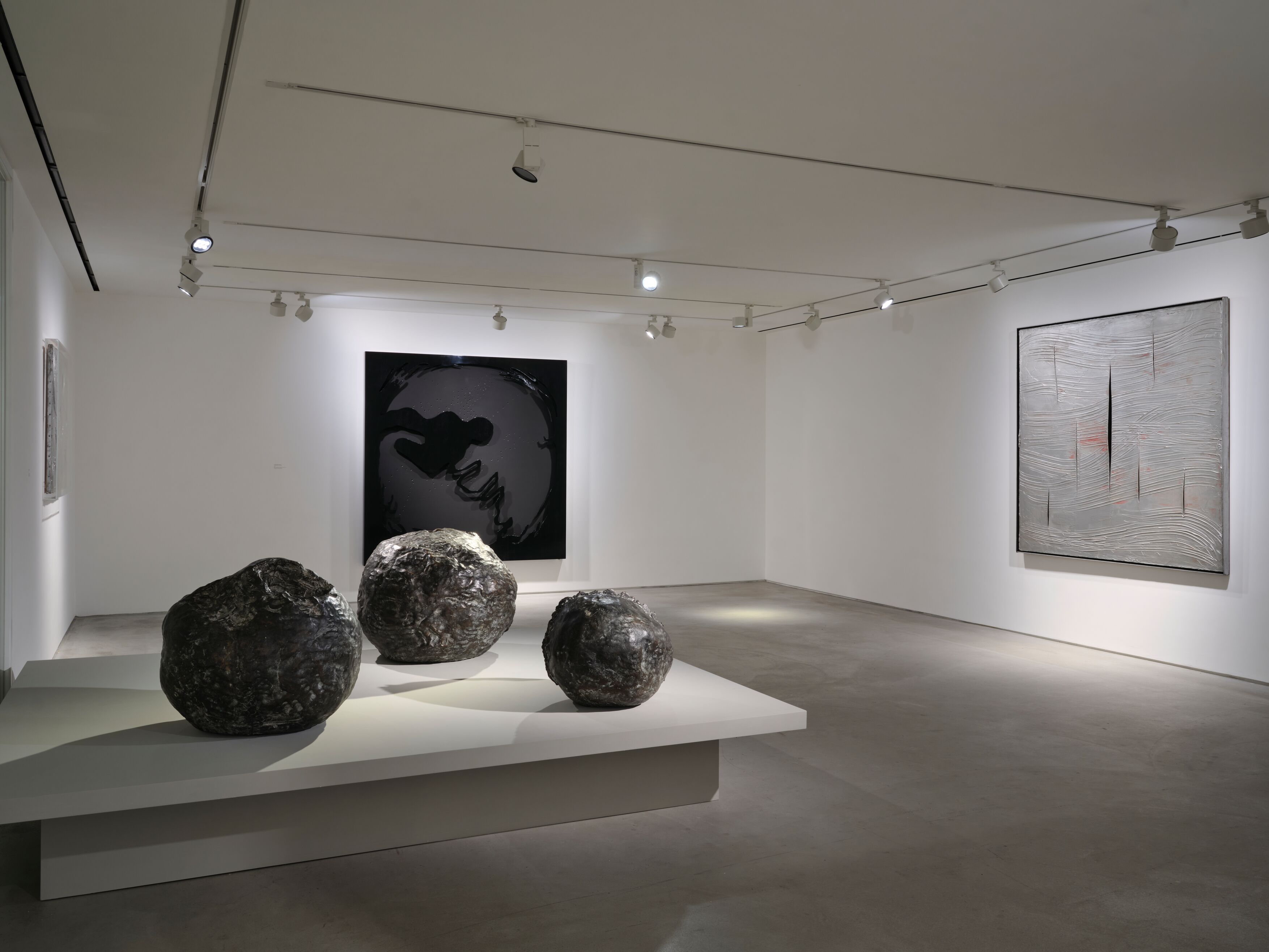 Lucio Fontana in Hong Kong: What Collectors Should See Beyond the Slash
