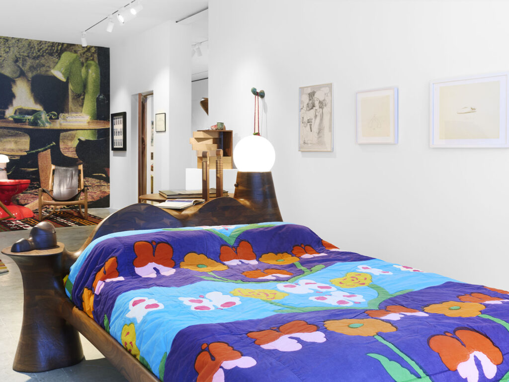 Installation view, Wendell Castle: Living, Friedman Benda, 2026. Courtesy Friedman Benda.