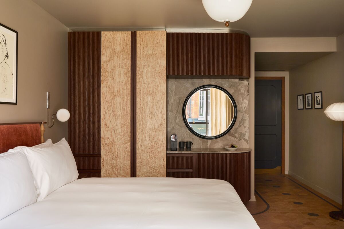Guest room at The Newman hotel in Fitzrovia, host venue for Minor Attractions 2026