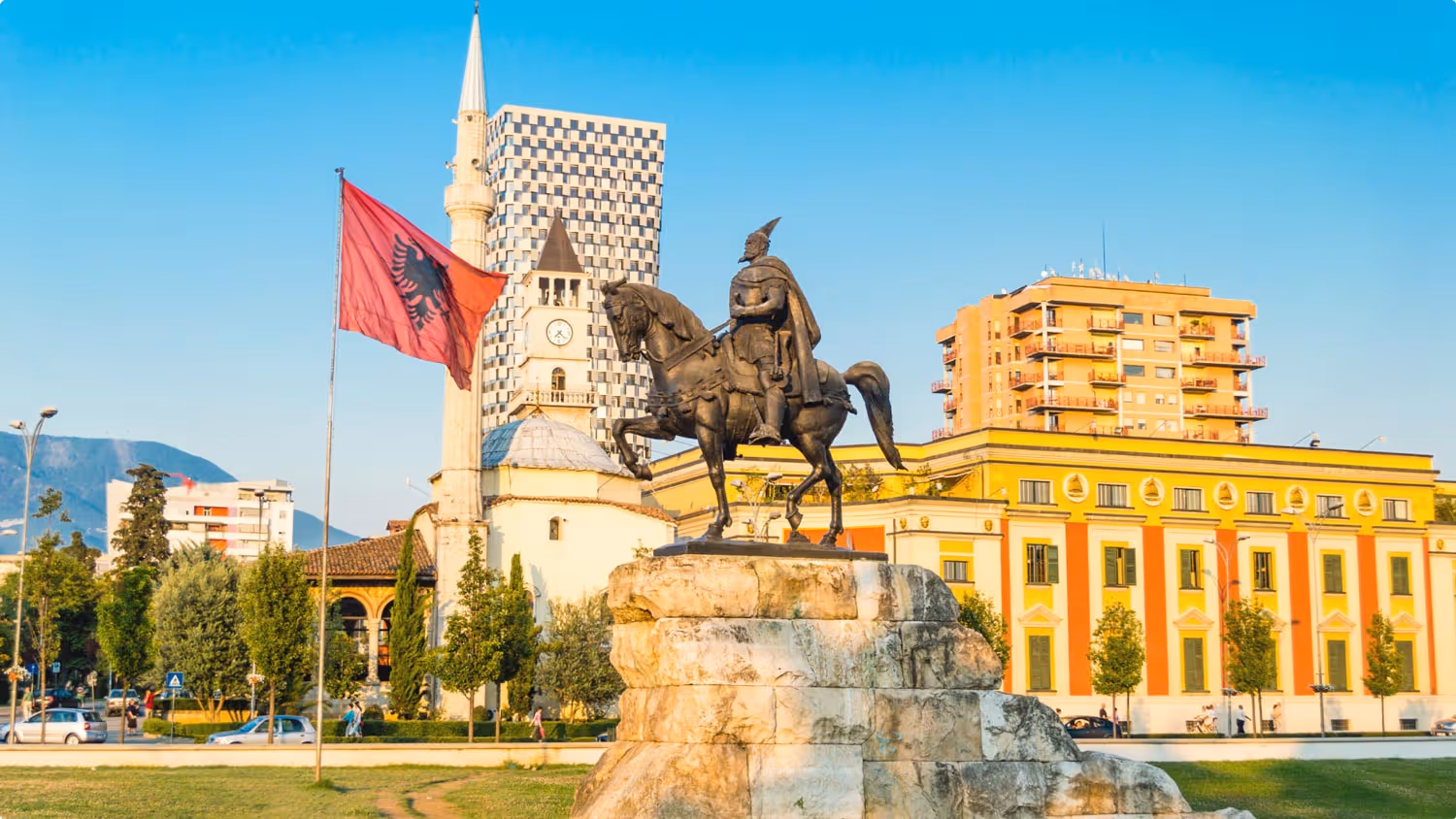 Camera Operator in Tirana