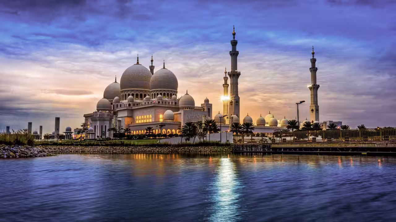 Camera Operator in Dubai