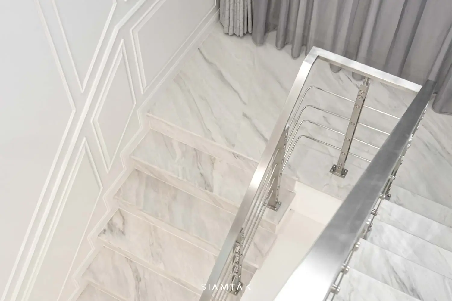 Palissandro Klassiker Marmortreppe, 180 ° gebrochen