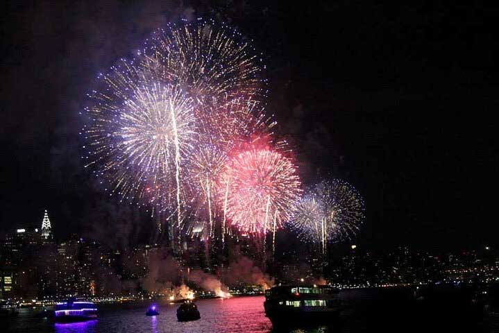 Horizon's Edge NYC 4th of July Fireworks Cruise